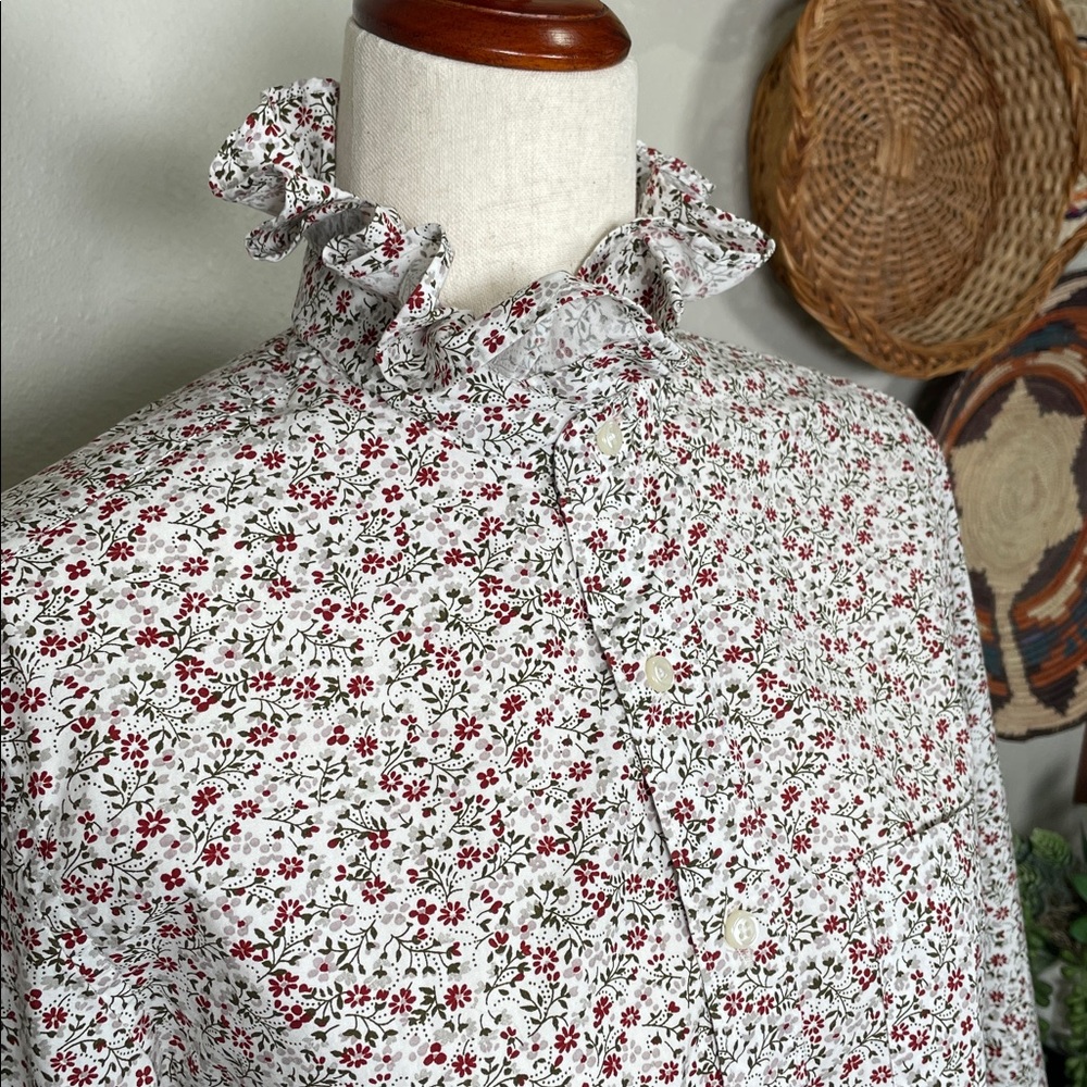 Upcycled Repurposed White Floral Ruffle Collar Button Up Shirt Preppy Size Small - Picture 9 of 15